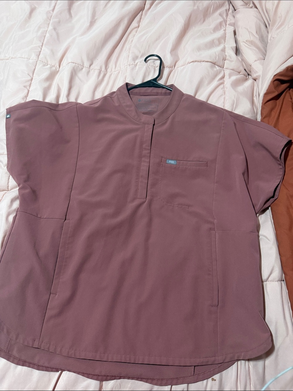 Figs Women's Short-Sleeve Top in Dusty Mauve